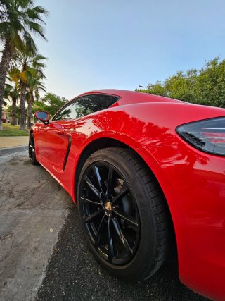 Porsche 718 Cayman 2017