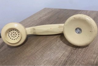 Telefone antigo bege