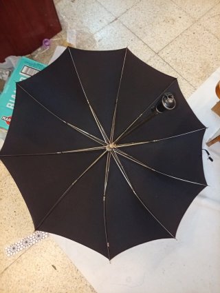 paraguas vintage de la marca "Flirt".