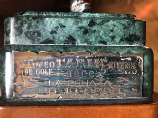 Trofeo de golf de plata