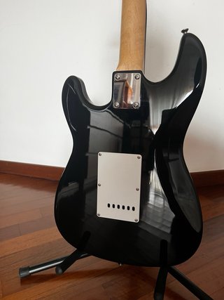 Chitarra Elettrica Nera VGS Pure Series RC100