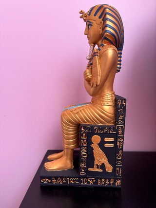 Estátua egípcia Egipto Rei Tut Tutankamón