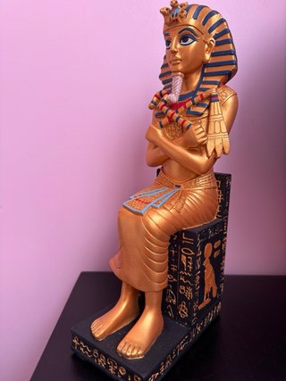 Estátua egípcia Egipto Rei Tut Tutankamón