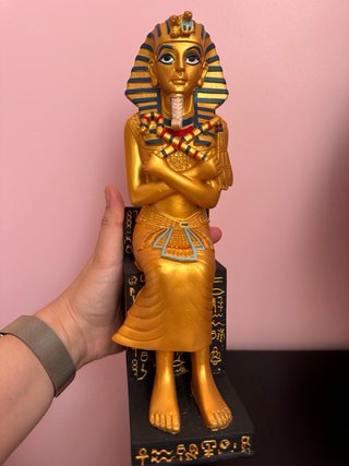 Estátua egípcia Egipto Rei Tut Tutankamón