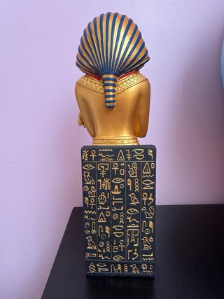 Estátua egípcia Egipto Rei Tut Tutankamón
