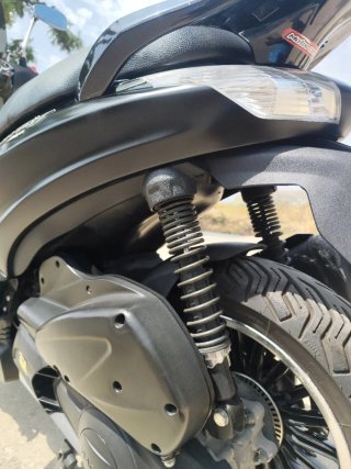 Piaggio Beverly Police 300 Negra
