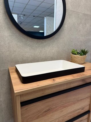 Mueble de baño de madera nuevo sin usar