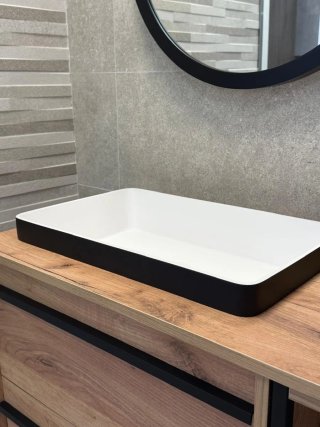 Mueble de baño de madera nuevo sin usar