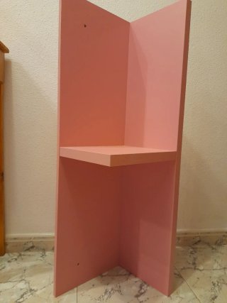 URGE!!!!!!!!!!!!!!!!!!!Estantería de madera rosa