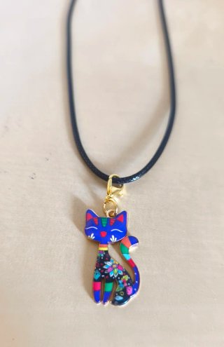 Collana Corda Nera con Ciondolo Gatto Multicolor