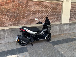 Aprilia SR GT 125