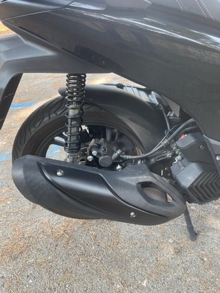 Honda Sh125i Sport con TopBox inteligente 2024