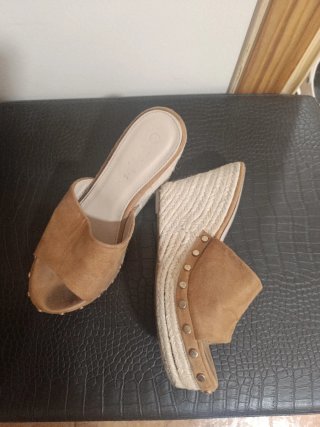 Sandalias cuña