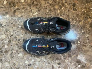 Zapatillas Salomon XT6 Haccoo Negras/Plata