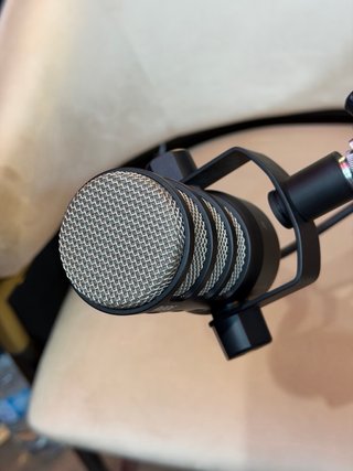 Micrófono RØDE PodMic XLR