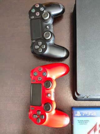 Sony PS4 Slim 1TB + 2 Controller + Giochi