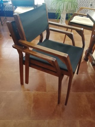 6 Sillas de Madera y Tela