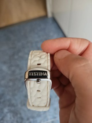 Reloj Festina Mujer modelo F16541.