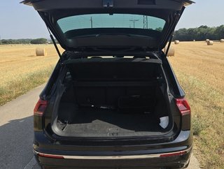 Volkswagen Tiguan R-Line 2.0 TDI DSG 150 CV · FULL