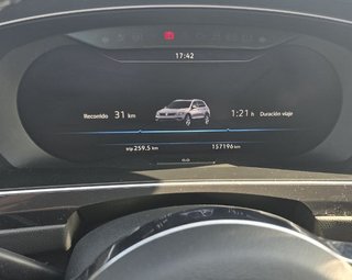 Volkswagen Tiguan R-Line 2.0 TDI DSG 150 CV · FULL