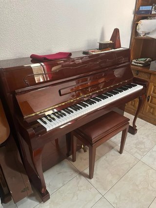 Piano Vertical Kawai - Excelente Estado