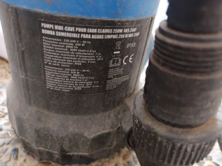 Bomba sumergible aguas limpias 250W