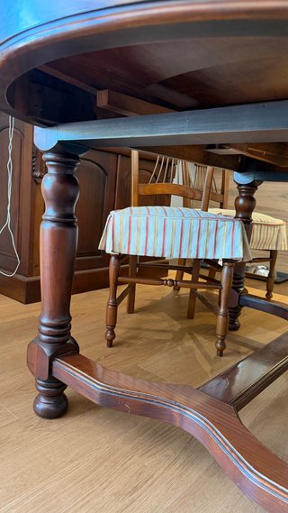 Mesa comedor madera maciza + 5 sillas