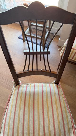 Mesa comedor madera maciza + 5 sillas