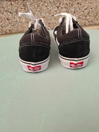 Zapatillas Vans Old Skool Negras y Blancas