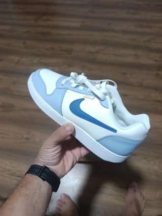 Zapatillas Nike Blancas y Azules Nuevas