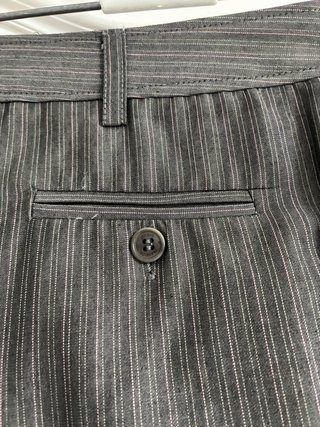 Traje de chaqueta y pantalón gris