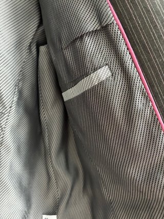 Traje de chaqueta y pantalón gris