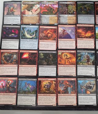 Larva, matriarca mítica - MTG Carta