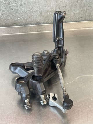 Estribera Izquierda KTM Duke 125 2019