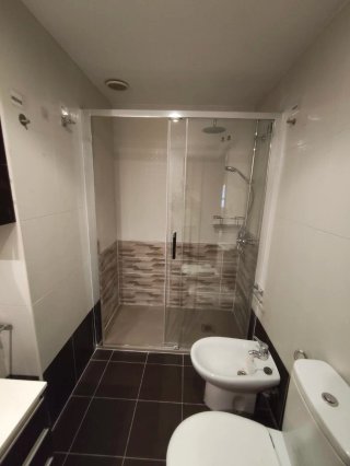 Se hacen cambios de bañera por plato de ducha