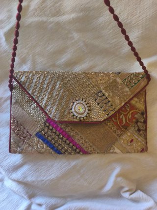 Bolso Clutch Étnico Boho Bordado Dorado