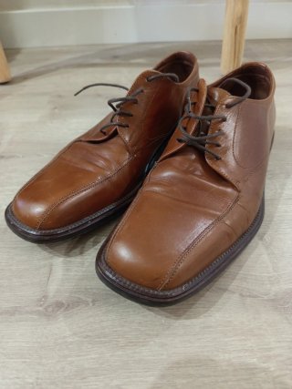 Scarpe eleganti in pelle marrone