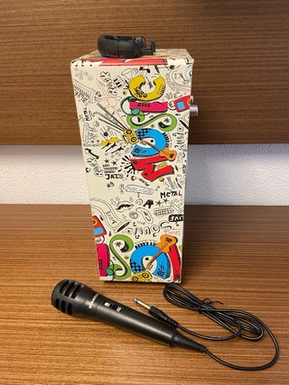 Altavoz Karaoke Dynasonic con Micrófono