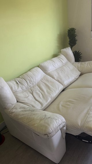 Sofá Natuzzi 3 plazas con relax cuero blanco