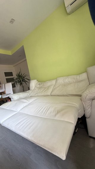 Sofá Natuzzi 3 plazas con relax cuero blanco