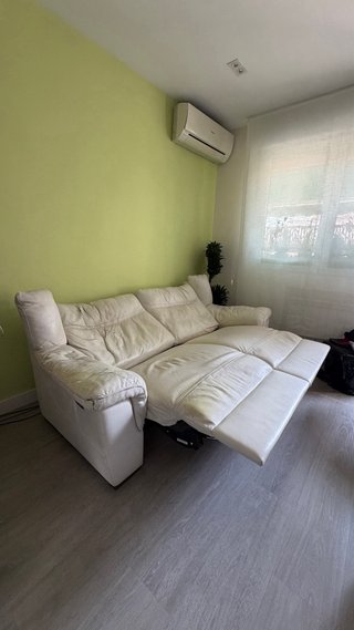 Sofá Natuzzi 3 plazas con relax cuero blanco