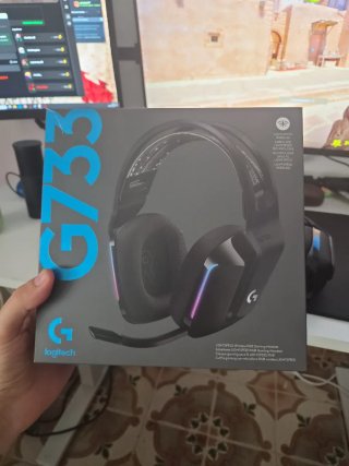 Auriculares Logitech G733
