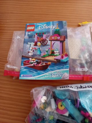 Lote LEGO Disney y Friends - LEER!