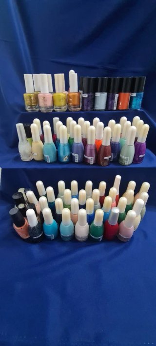 100 Smalti per Unghie - Vari Colori