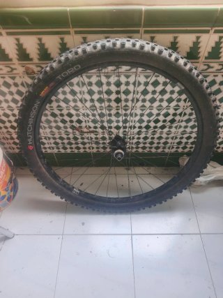 Rueda Trasera 29 Hutchinson Toro