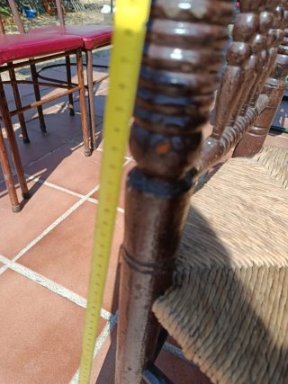 Silla de enea madera oscura