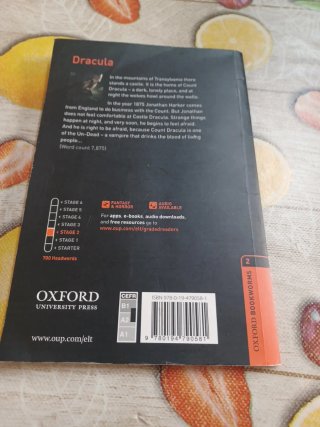 Oxford Bookworms Library: Stage 2: Dracula
