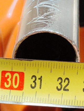 Motor desbrozadora naranja