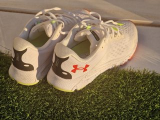 Zapatillas Under Armour Blancas Naranja