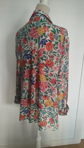 Camisa Mango floral talla S